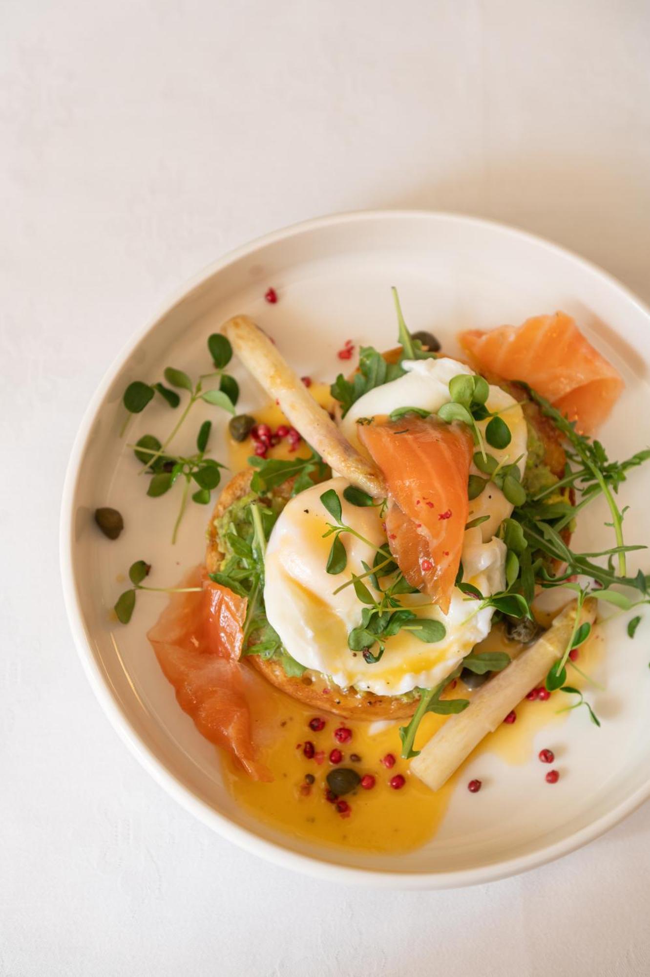 Narutis Hotel - Small Luxury Hotels Of The World วิลนีอุส ภายนอก รูปภาพ A salad of cress